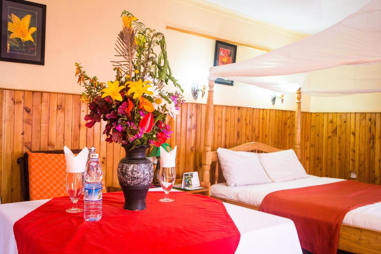 Bunyonyi Safaris Resort Kabale Exterior photo