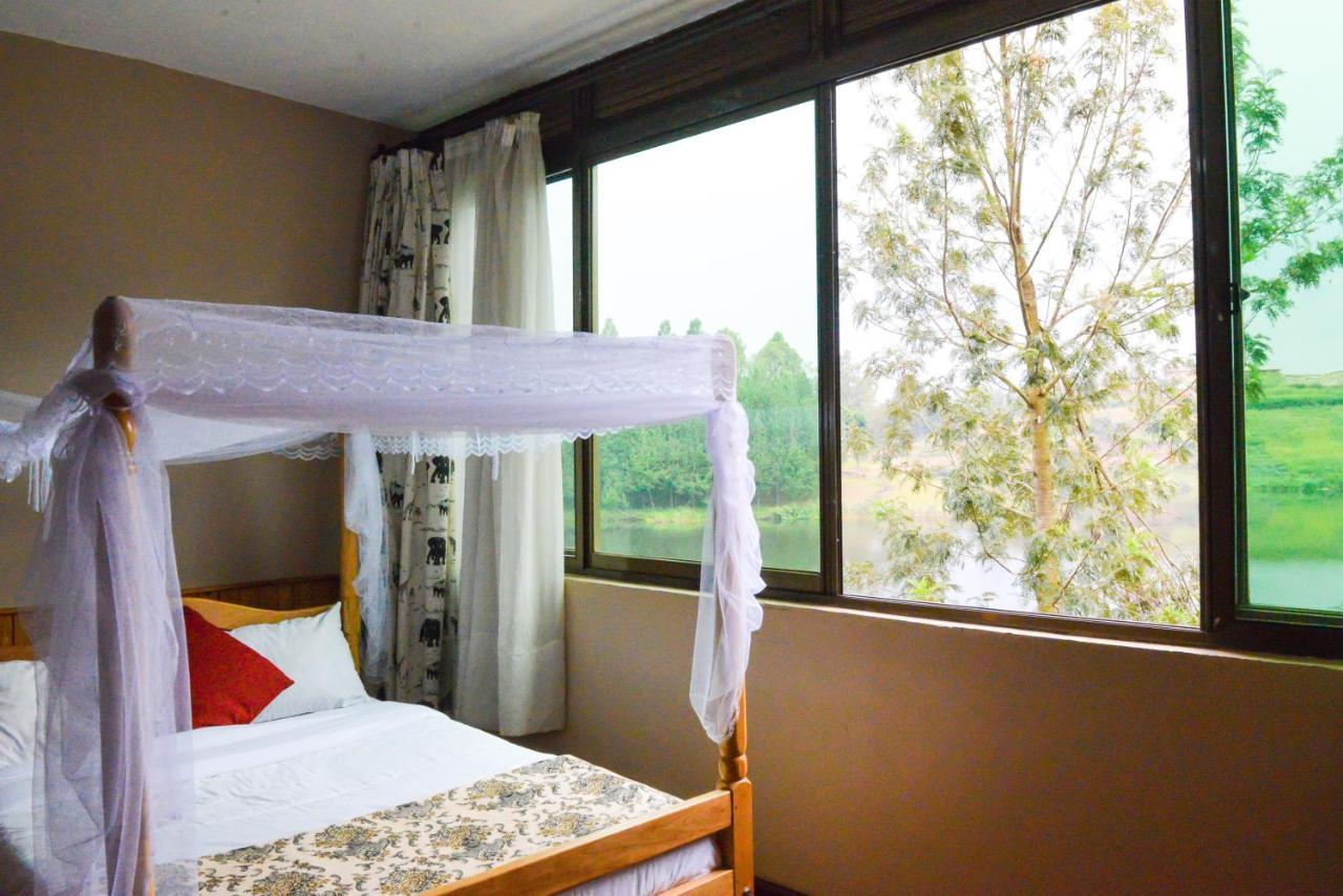 Bunyonyi Safaris Resort Kabale Exterior photo