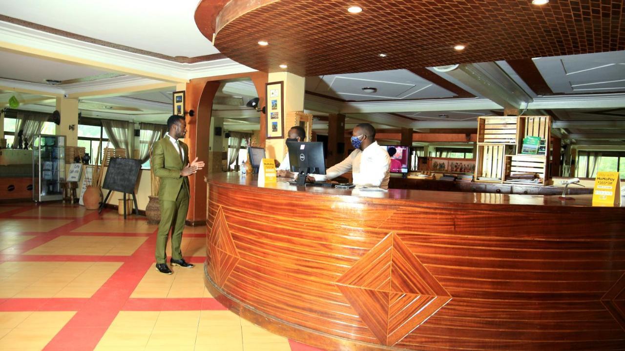 Bunyonyi Safaris Resort Kabale Exterior photo