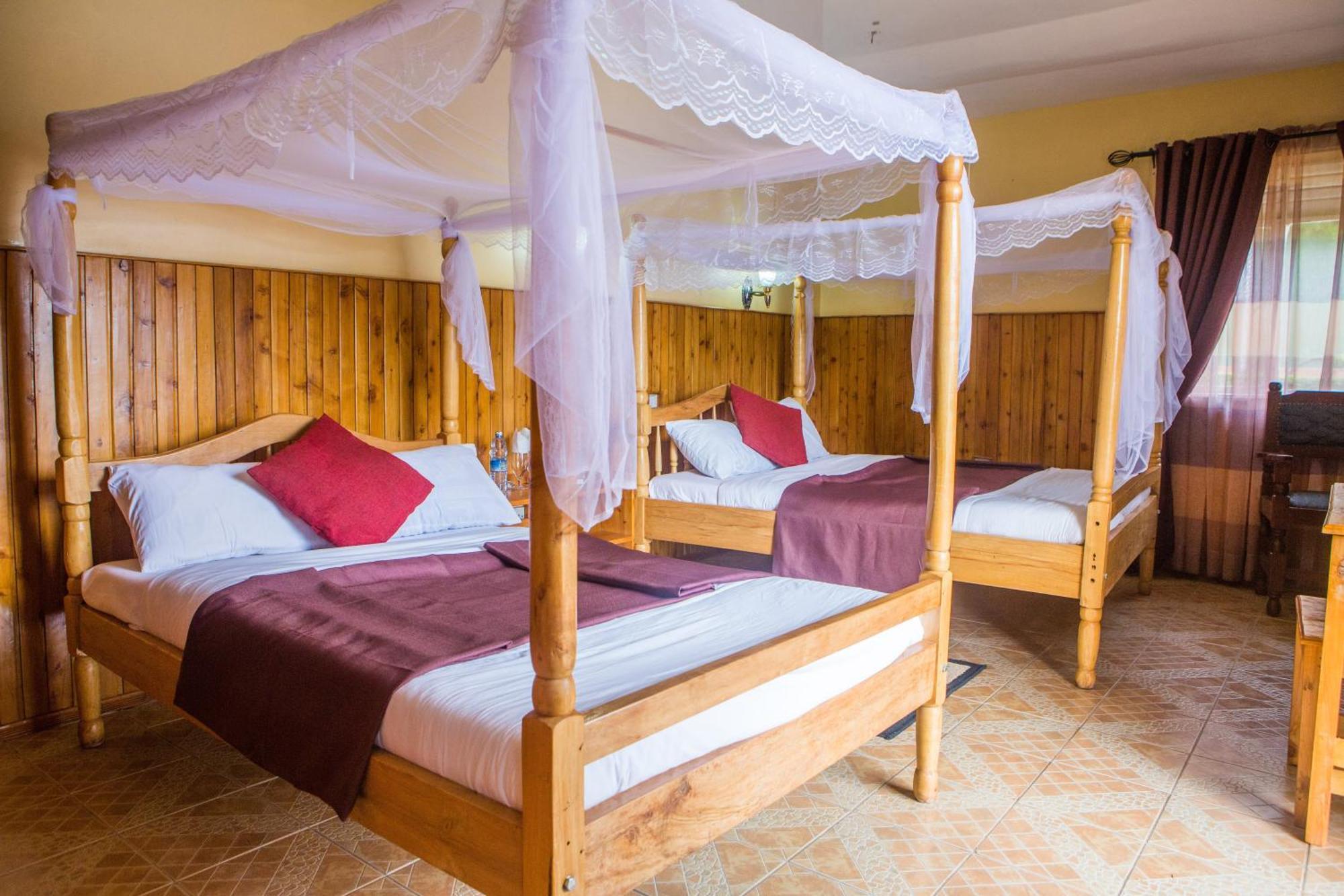 Bunyonyi Safaris Resort Kabale Exterior photo